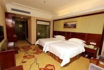 Vienna Hotel Shenzhen Shiyantong Fuyu