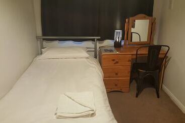 مبيت وإفطار Maindee Guest House