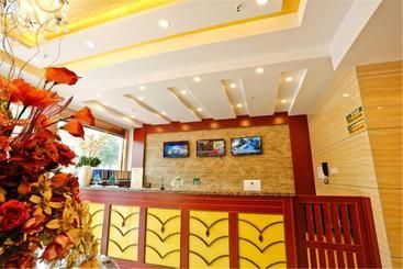 Hotel Greentree Inn Yantai Longkou East Bus Station Shell