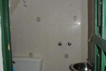 هتل Hostal Milmahuasi Iruya