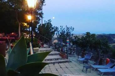 B & B Stillachiara