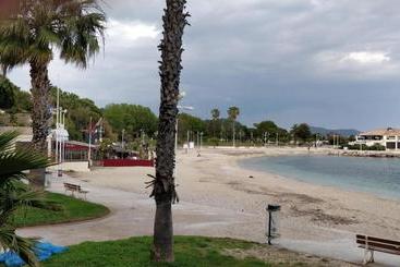 تختخواب و صبحانه Chambre D'hôtes Au Bord De Mer