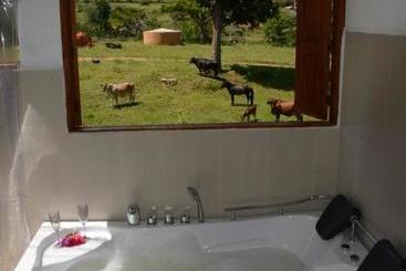 هتل Hacienda Macedonia