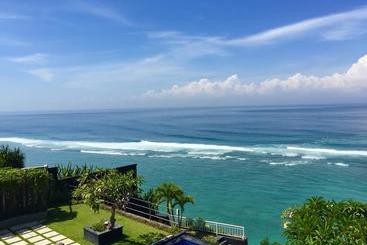 استراحتگاه Indigo Dream Surf & Holiday Retreat