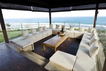 استراحتگاه Indigo Dream Surf & Holiday Retreat