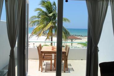 استراحتگاه Tyne Beach Terrace Apartments