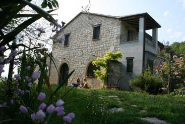 تختخواب و صبحانه Campo Del Mare