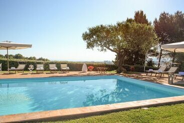 تختخواب و صبحانه Casa Tentoni   Guest House