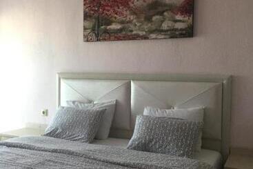 هتل آپارتمان Alexandros