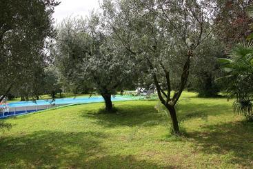 تختخواب و صبحانه San Giorgio Lazise