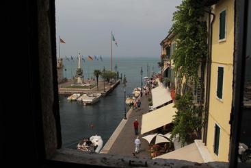 هتل Alla Grotta