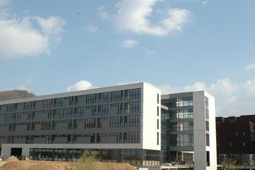 הוסטל Guesthouse Jijihyang