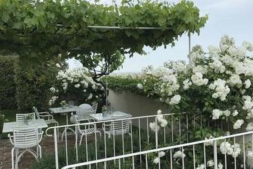B&b Di Charme Le Contrade
