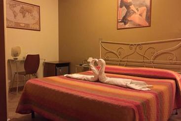 B&b Epos Acitrezza