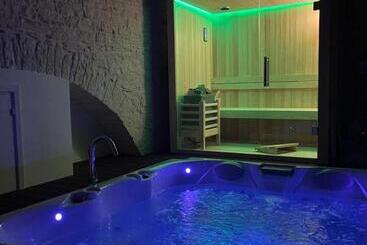 צימר Augustus Luxury Suite