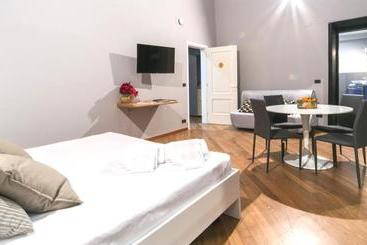 تختخواب و صبحانه Chiossone Suites