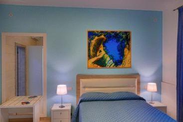 تختخواب و صبحانه Villa Patrizia Salento Art & Room