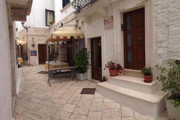 Attis B&b