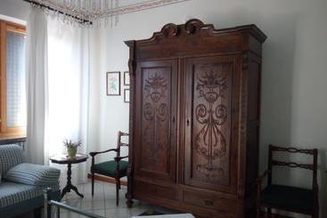 تختخواب و صبحانه Alle Porte Di Asti