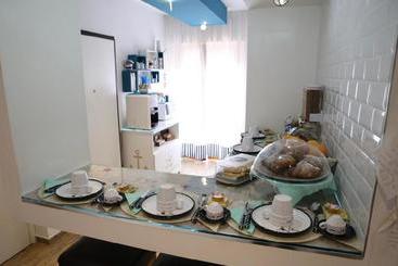 تختخواب و صبحانه House Sottocoperta