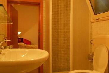 Bed and Breakfast Il Giardino Di Alba