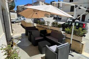 تختخواب و صبحانه Le Suite Di Via Veneto