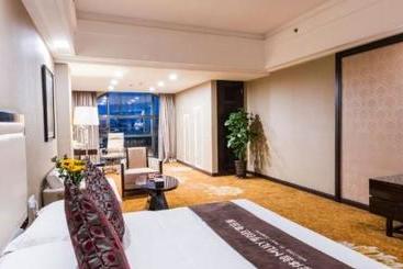 هتل Country Garden Phoenix  Shenyang