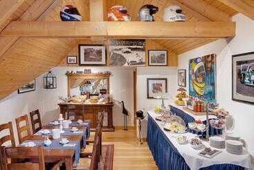 ホテル Motorsport