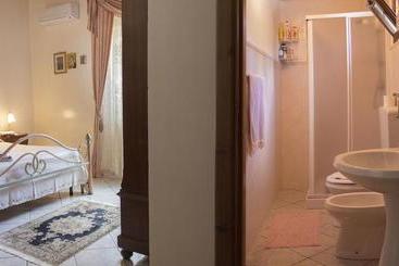 تختخواب و صبحانه Villa Gagliardetta