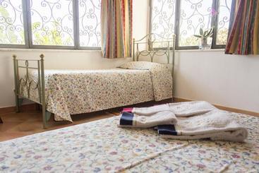 تختخواب و صبحانه Villa Gagliardetta