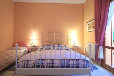 تختخواب و صبحانه Magma Guest House
