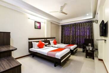 هتل Alpha, Vadodara