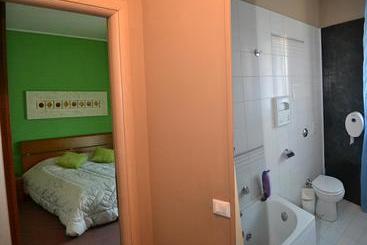 B&b Bed& Fly   Mamma Mia