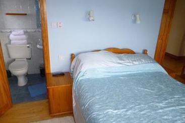تختخواب و صبحانه Bayview House