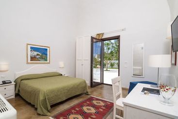 تختخواب و صبحانه Casale Domè