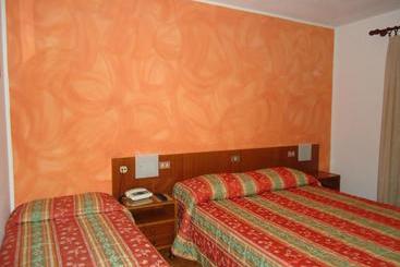 هتل Albergo Ristorante K2