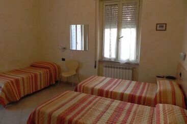 בית מלון כפרי Villa Robinia