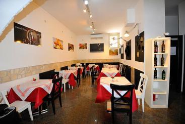 تختخواب و صبحانه Palazzo Rosa