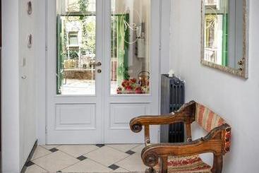 هتل Albergo Edera