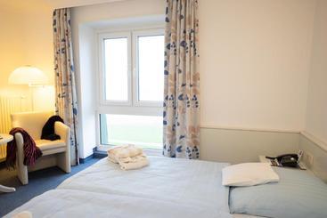 هتل S Haus Waterkant & Strandvilla Eils