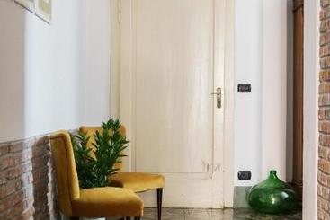 تختخواب و صبحانه La Casa Delle Zie