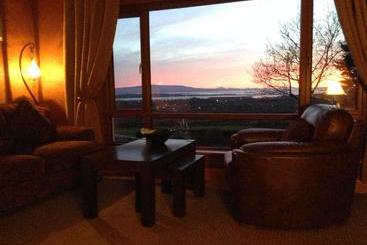 Benbulben Farmhouse B&b