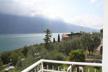 هتل Riviera Panoramic Green Resort