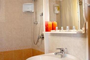 B&b Fantar House