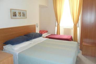 هتل Albergo Romeo