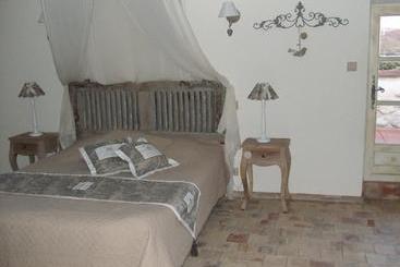 مبيت وإفطار Mas Bella Cortis