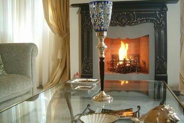 تختخواب و صبحانه Villa Le Luci