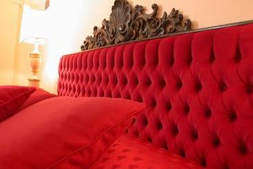 تختخواب و صبحانه Villa Le Luci