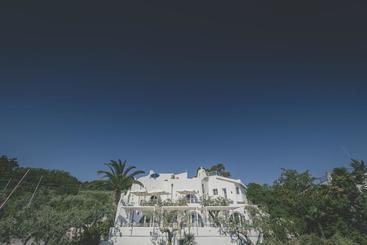 تختخواب و صبحانه Villa Vignola