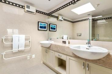 Chambers City Centre Penthouse
